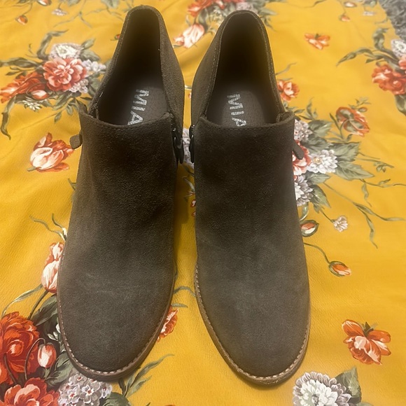 MIA Shoes Womens Size Suede Booties Poshmark